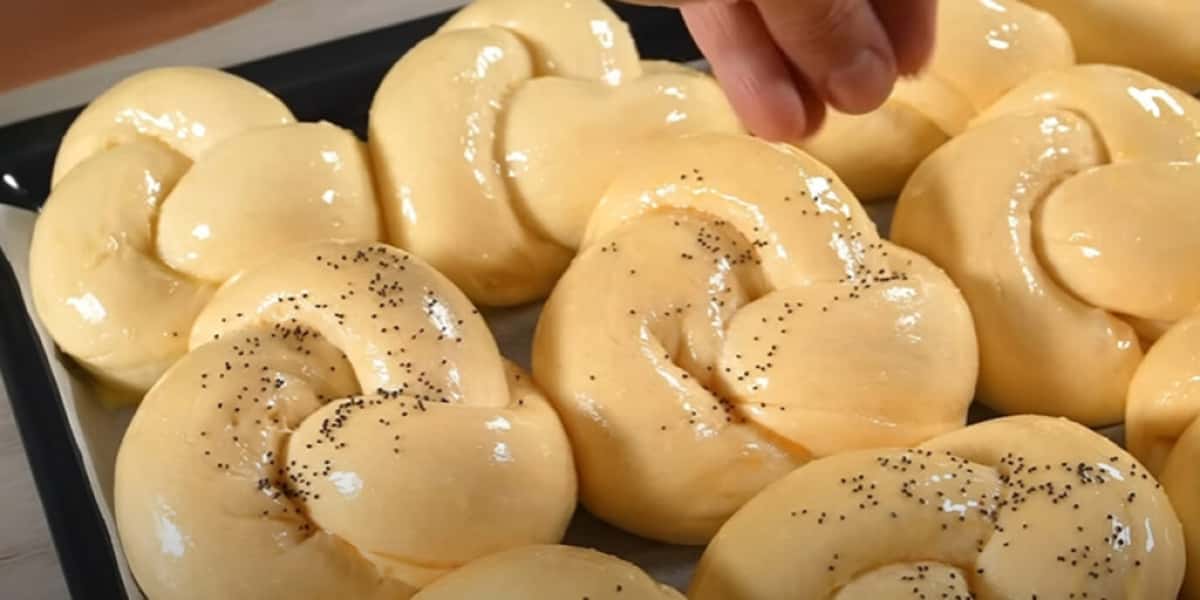 Рецепт пухких булочок, як у магазині! Просто додайте в борошно оцет 9% і тісто стане пухким, як хмаринка 30 07be22cc0d88e5af133722112161ea07