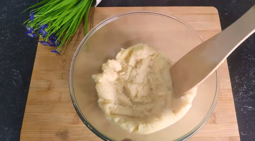 Еклери - повітряні заварні тістечка: Ідеальне тісто, яке вийде у кожного