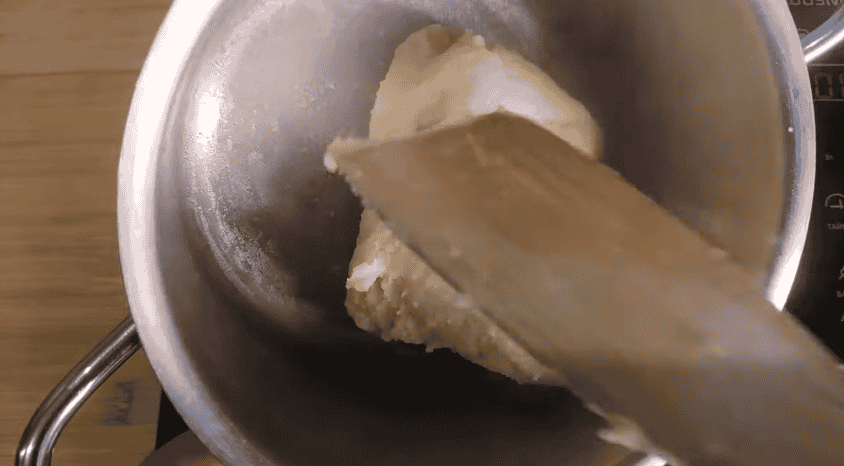 Еклери - повітряні заварні тістечка: Ідеальне тісто, яке вийде у кожного