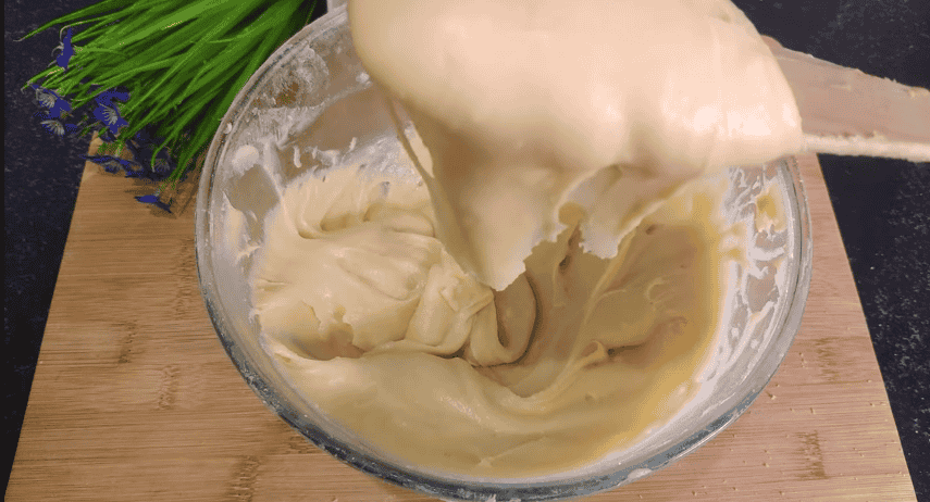 Еклери - повітряні заварні тістечка: Ідеальне тісто, яке вийде у кожного