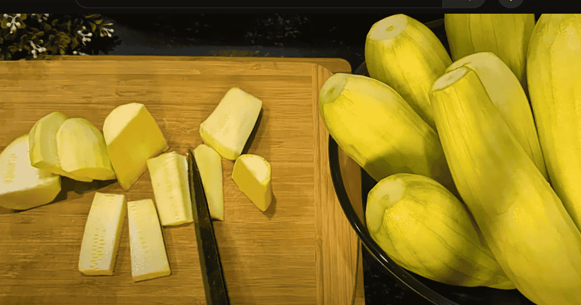 Рецепт салату з кабачків "Тещин язик", що підкорив мільйони! Готую без стерилізації - все дуже просто!