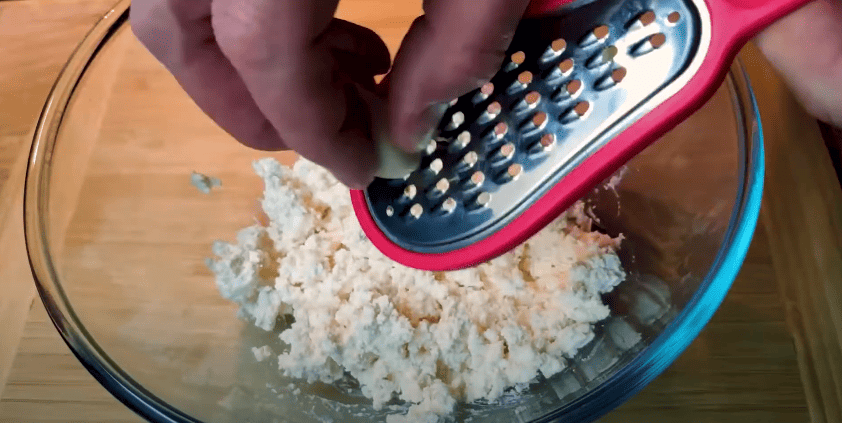 Лише 30 хв. Вашого часу і найдоступніші продукти! Яєчний рулет з сиром