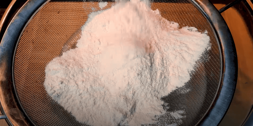 Виходить завжди! Бісквітний медовий рулет - відмінний рецепт!