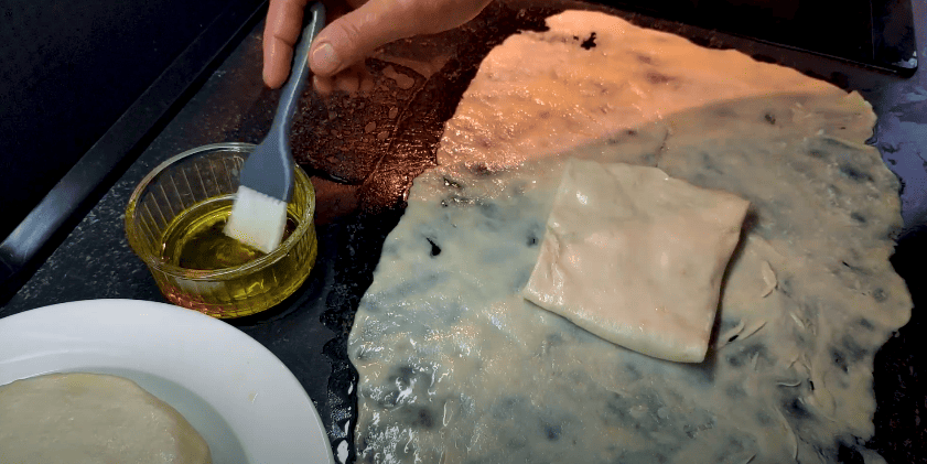 Беру борошно та окріп і готую чудові коржики до чаю за 20 хвилин!