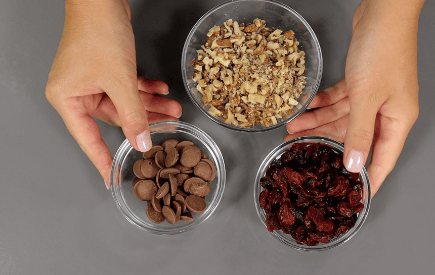 Смачніше за торт! Ніжний та м'якенький гарбузовий рулет із начинкою