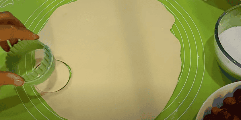 Вареники на пару на сковороді: Секрет пишного дріжджового тіста з ягодами 16 Вареники на пару на сковороді: Секрет пишного дріжджового тіста з ягодами