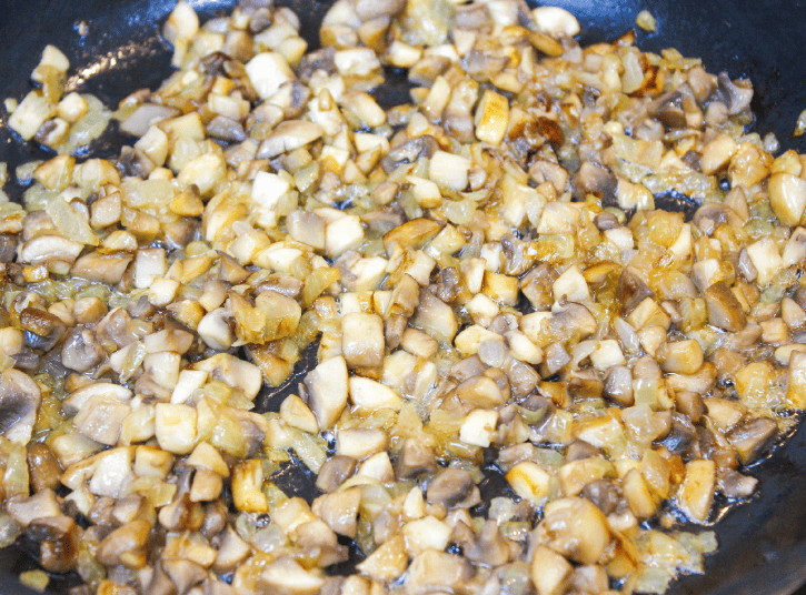 Найсмачніші пиріжки з картоплею і грибами! Дріжджове тісто, як пух! 11 Найсмачніші пиріжки з картоплею і грибами! Дріжджове тісто, як пух!