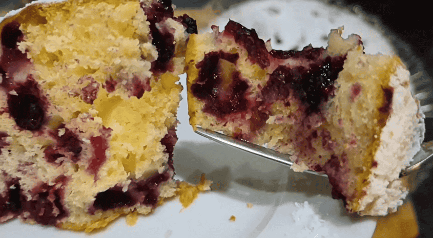 Пиріг з будь-якими ягодами. Б'є всі рекорди за швидкістю приготування 17 Пиріг з будь-якими ягодами. Б'є всі рекорди за швидкістю приготування