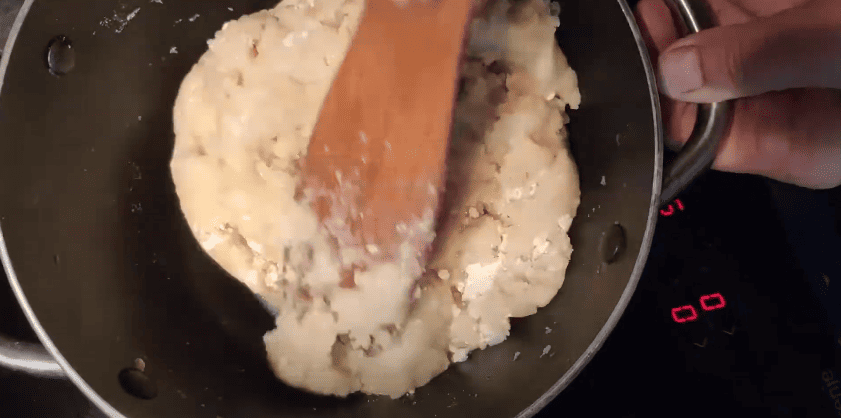 Заворожує з першого шматочка! Найпростіший і смачний торт з вишнями!