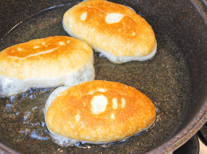 Найсмачніші пиріжки з картоплею і грибами! Дріжджове тісто, як пух! 17 Найсмачніші пиріжки з картоплею і грибами! Дріжджове тісто, як пух!