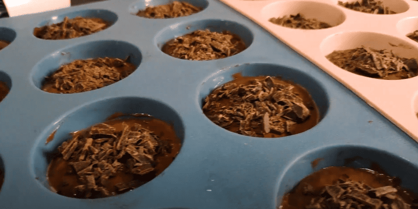 Все змішала і в духовку! Ці шоколадні кекси готую на швидку руку! 14 Все змішала і в духовку! Ці шоколадні кекси готую на швидку руку!