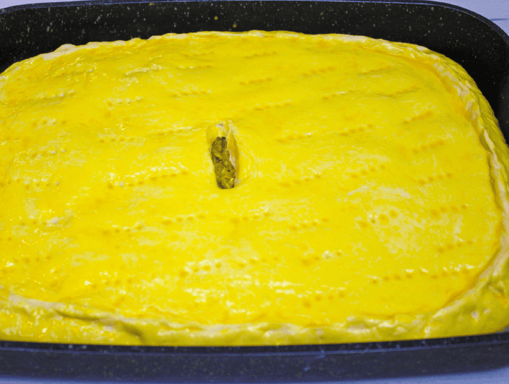 Повітряне тісто та соковита начинка! Закусочний пиріг з капустою і яйцем!