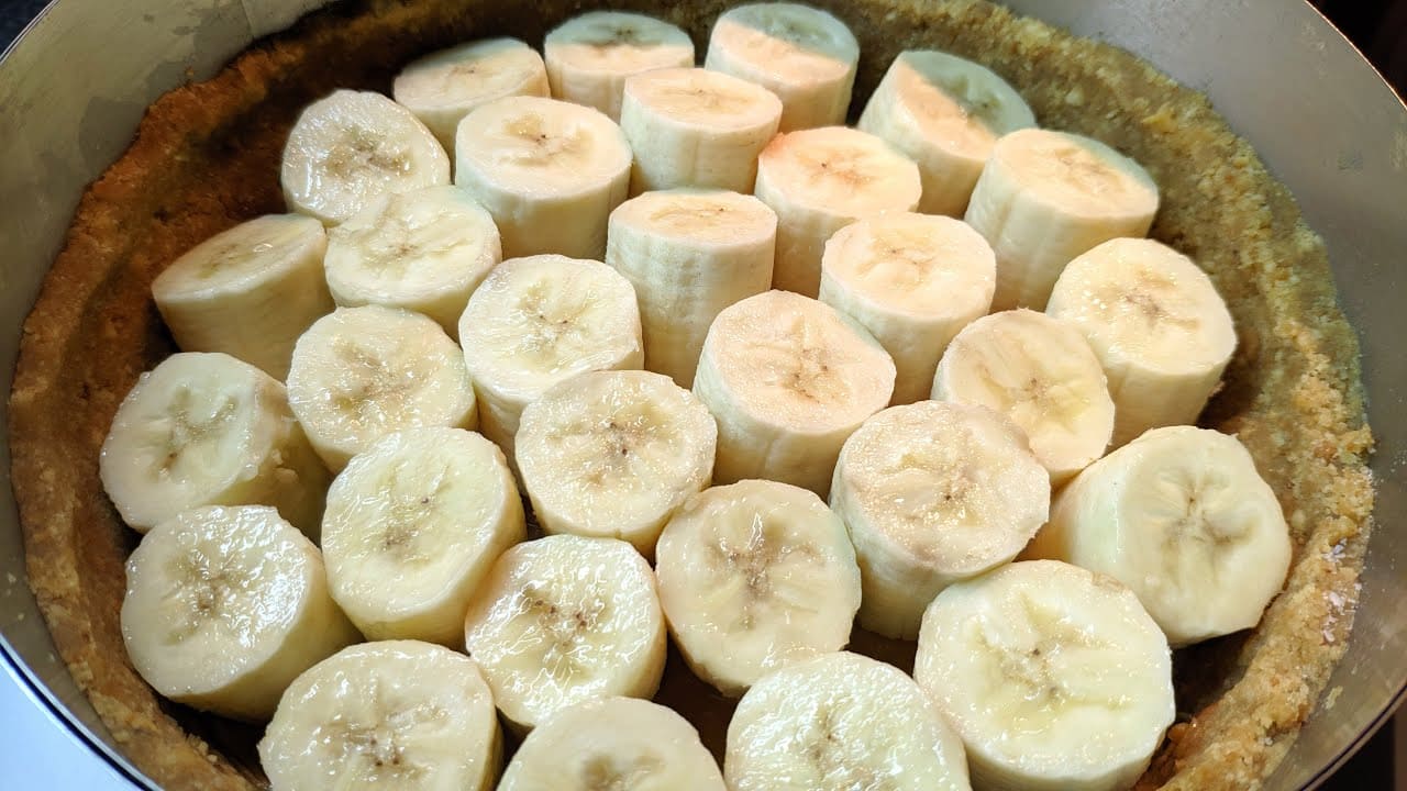 Швидкий десерт БЕЗ випічки! Бананове блаженство - пиріг, що підкорює! 13 Швидкий десерт БЕЗ випічки! Бананове блаженство - пиріг, що підкорює!