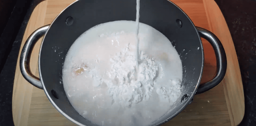 Заворожує з першого шматочка! Найпростіший і смачний торт з вишнями!