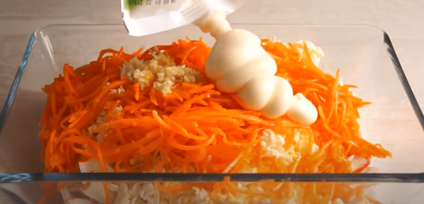 На столі стільки всього, а гості їдять лише цей салат з моркви! За 10 хв. 13 На столі стільки всього, а гості їдять лише цей салат з моркви! За 10 хв.