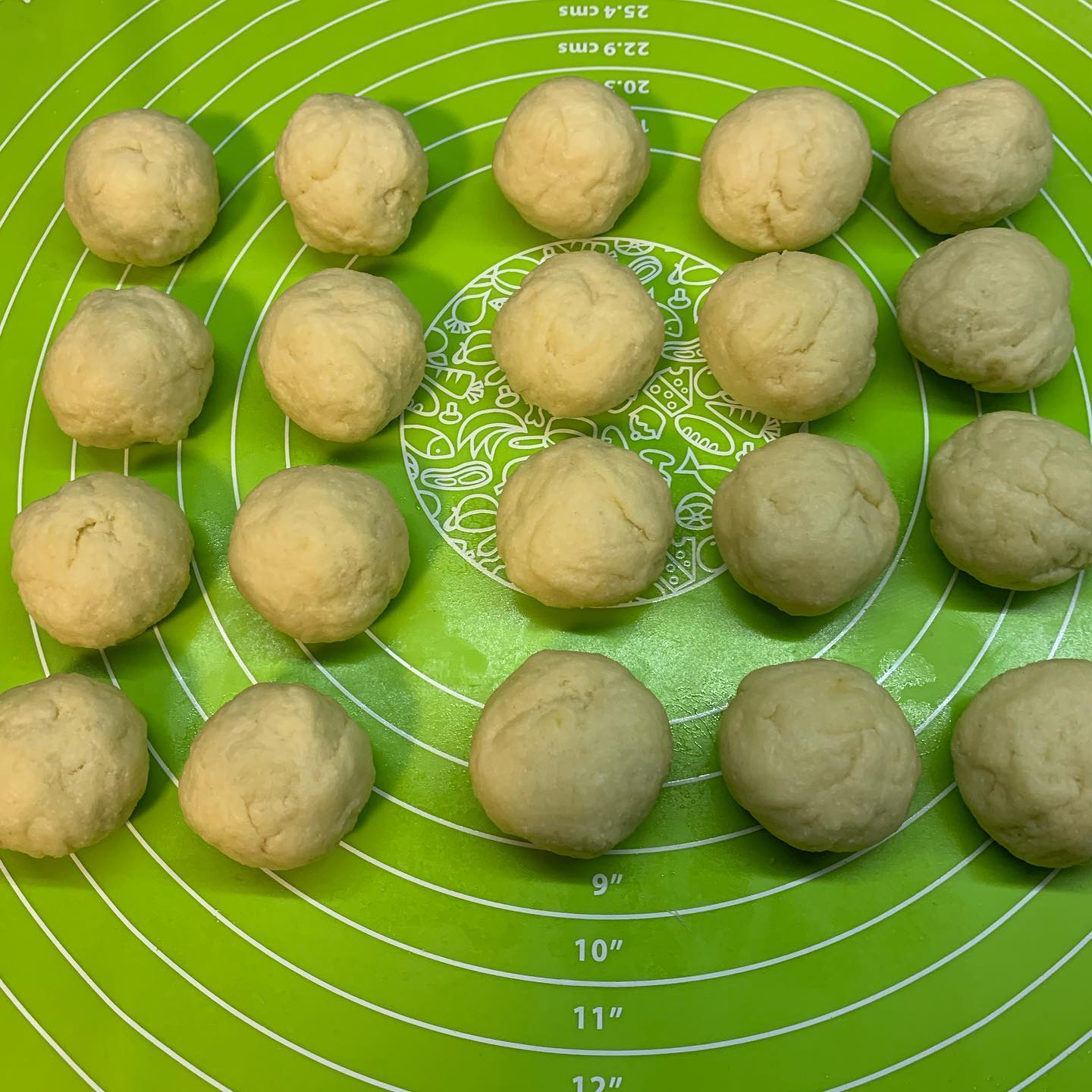 З найпростіших і доступних продуктів, без форм! Сирне печиво "Квіти"