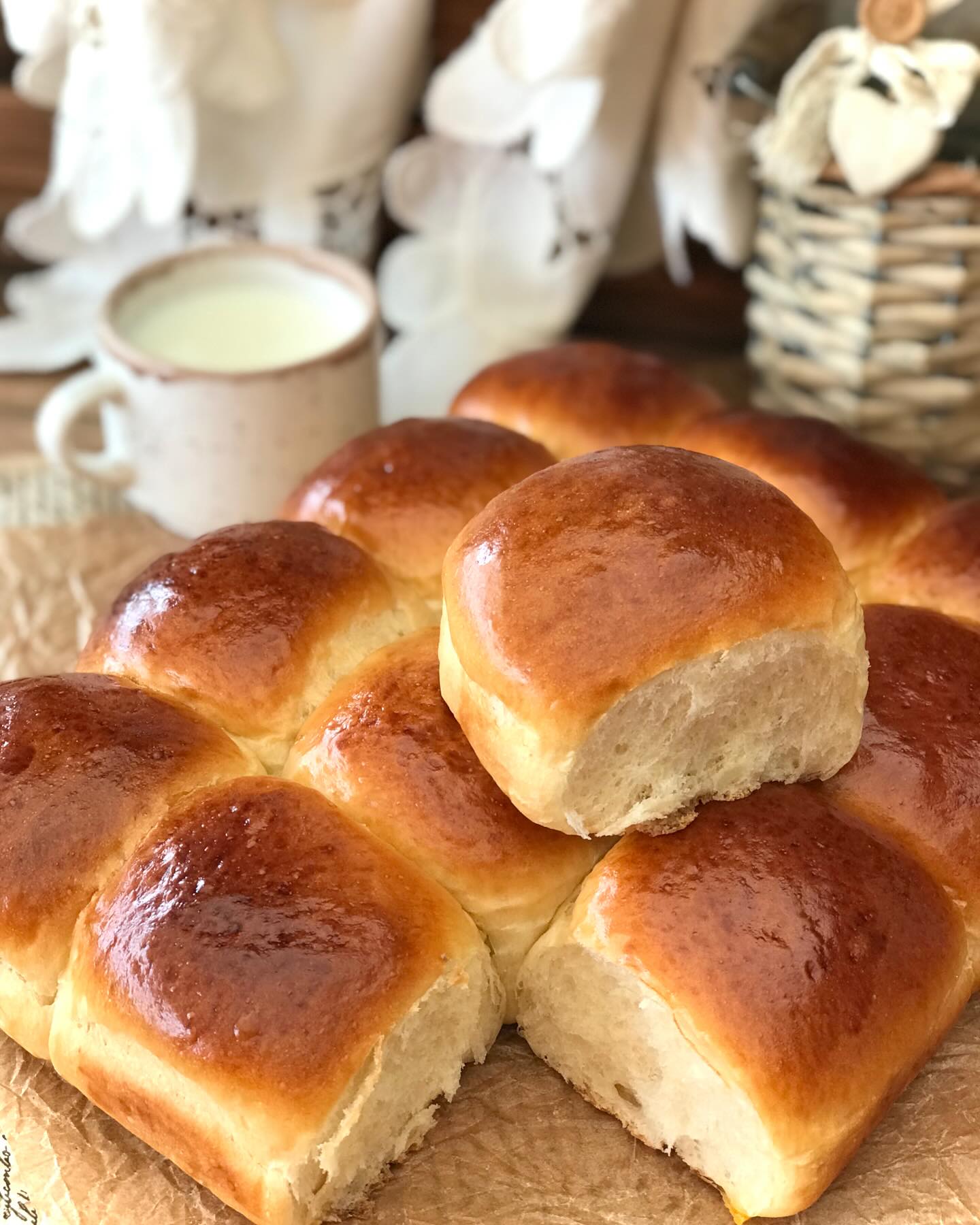 Ті самі «Здобні булочки по 9 копійок»! М'які, як пух, дуже смачні, домашні