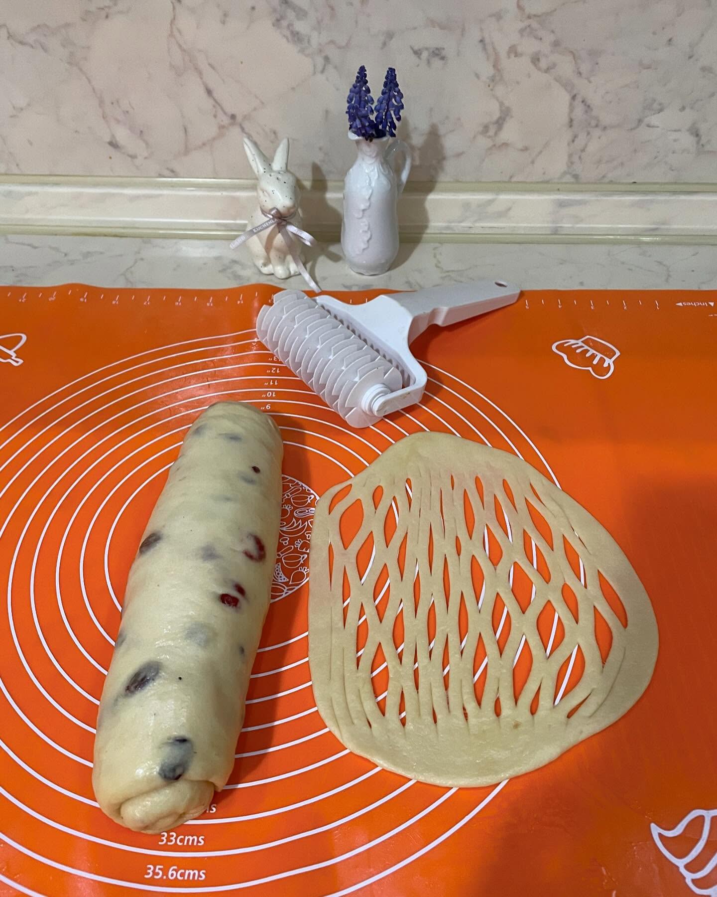 З цього тіста печу рулети, булочки, паски, калачі! Воно просто ідеальне!