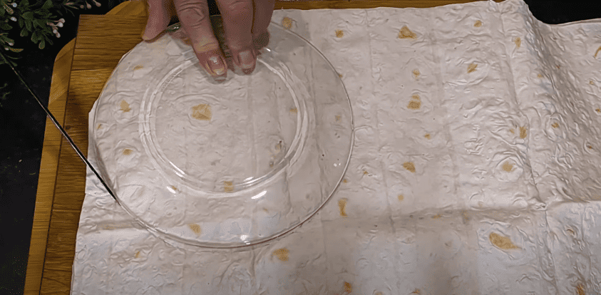 Фаворит святкового столу! Смачний закусочний торт-салат "Наполеон"