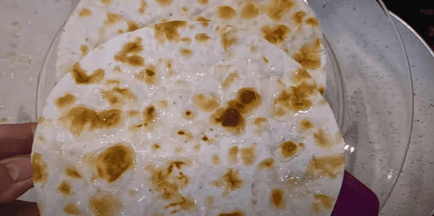 Фаворит святкового столу! Смачний закусочний торт-салат "Наполеон"