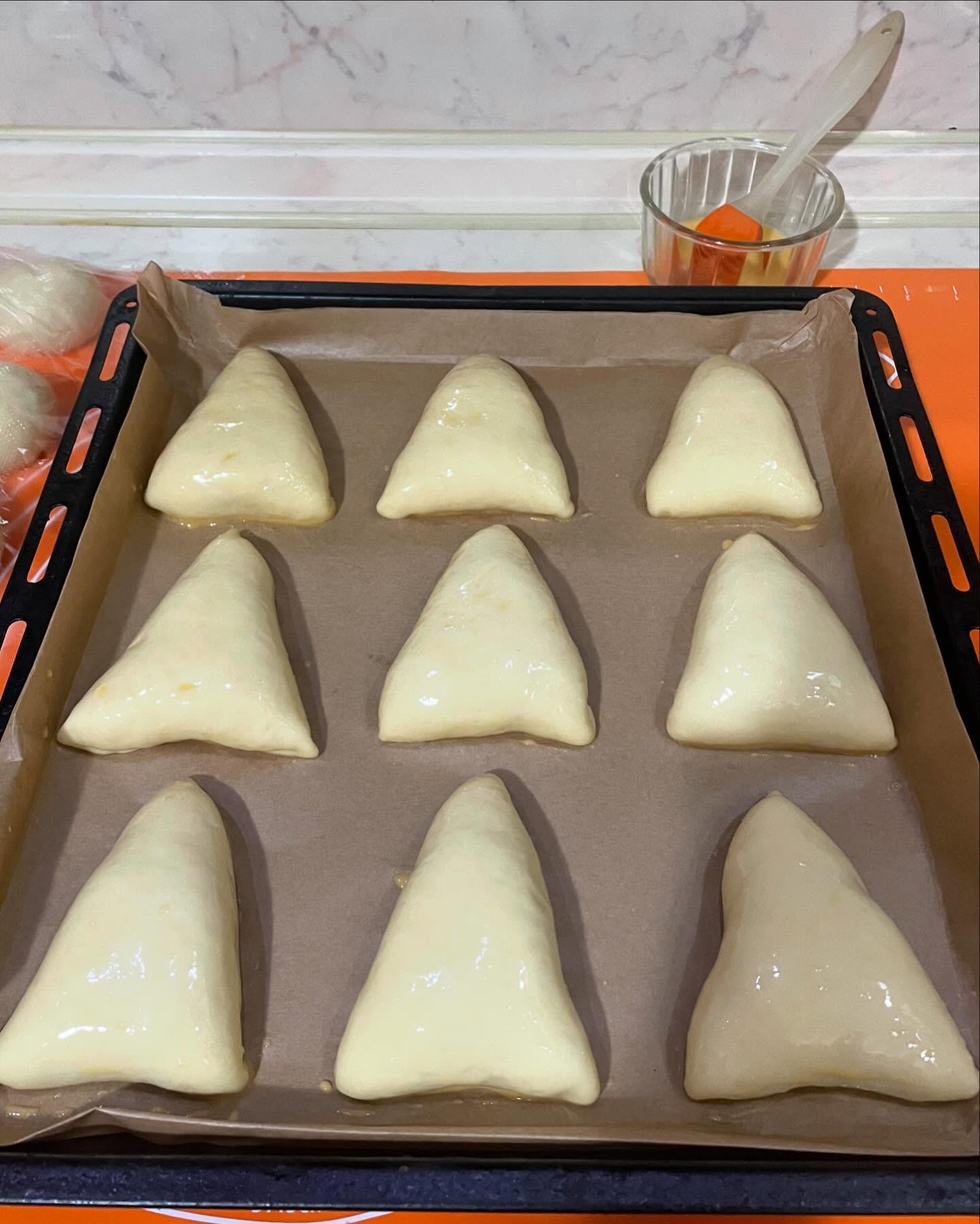 Не прості, а золоті! Пиріжки з начинкою на швидкому тісті «Водолаз»