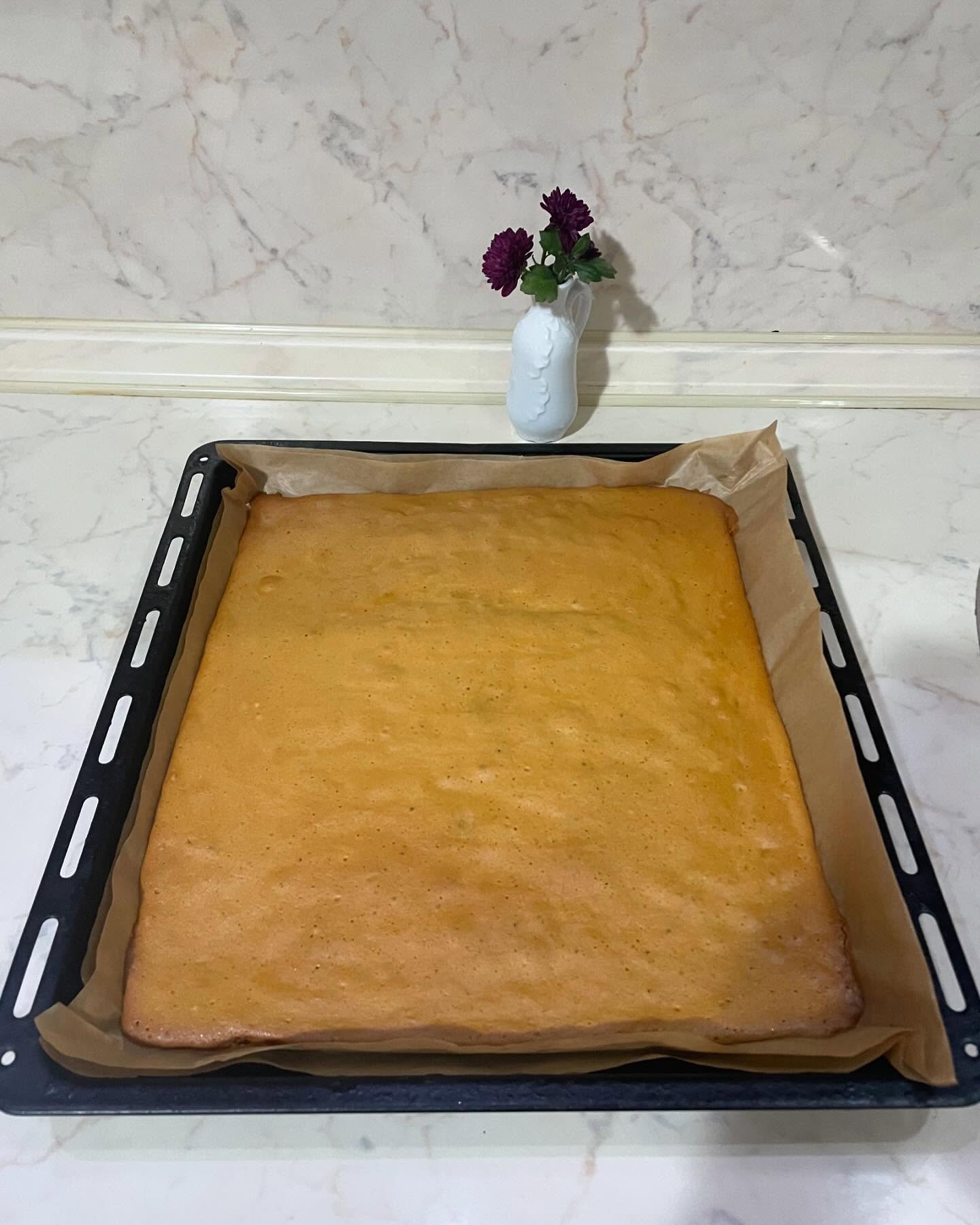 Цей тортик можна їсти губами! Ніжний медовик без розкачування коржів!