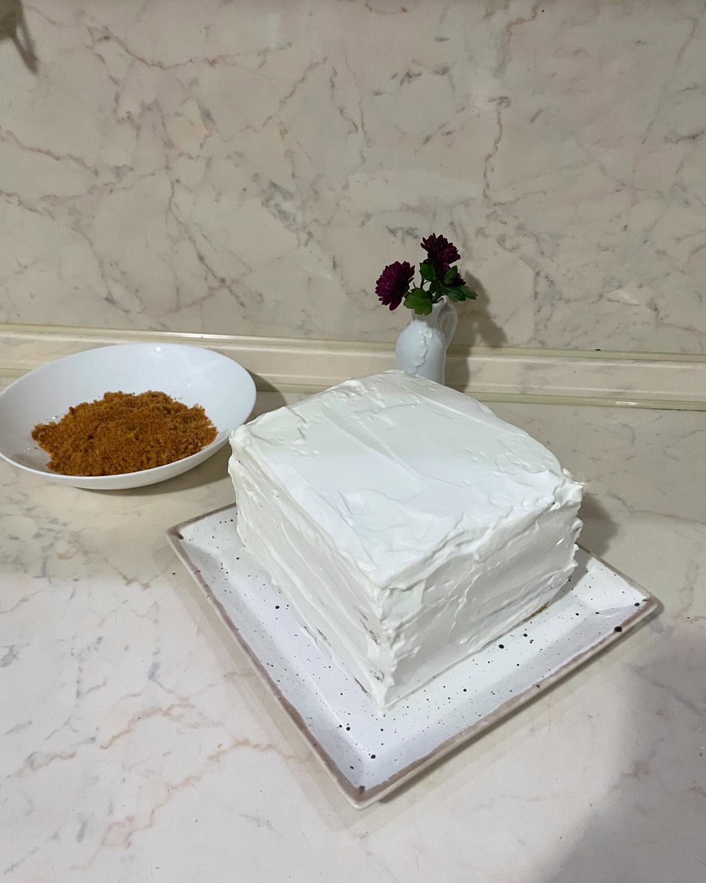 Цей тортик можна їсти губами! Ніжний медовик без розкачування коржів!