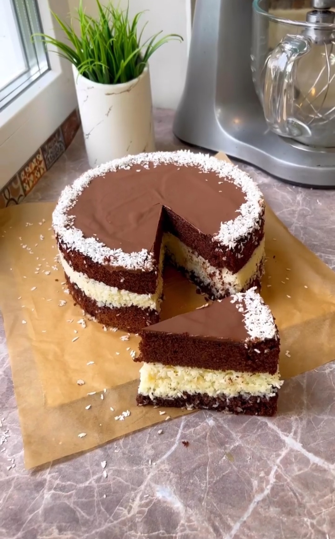 Справжня райська насолода! Неймовірно смачний торт "Баунті" - Ви повинні його спробувати!