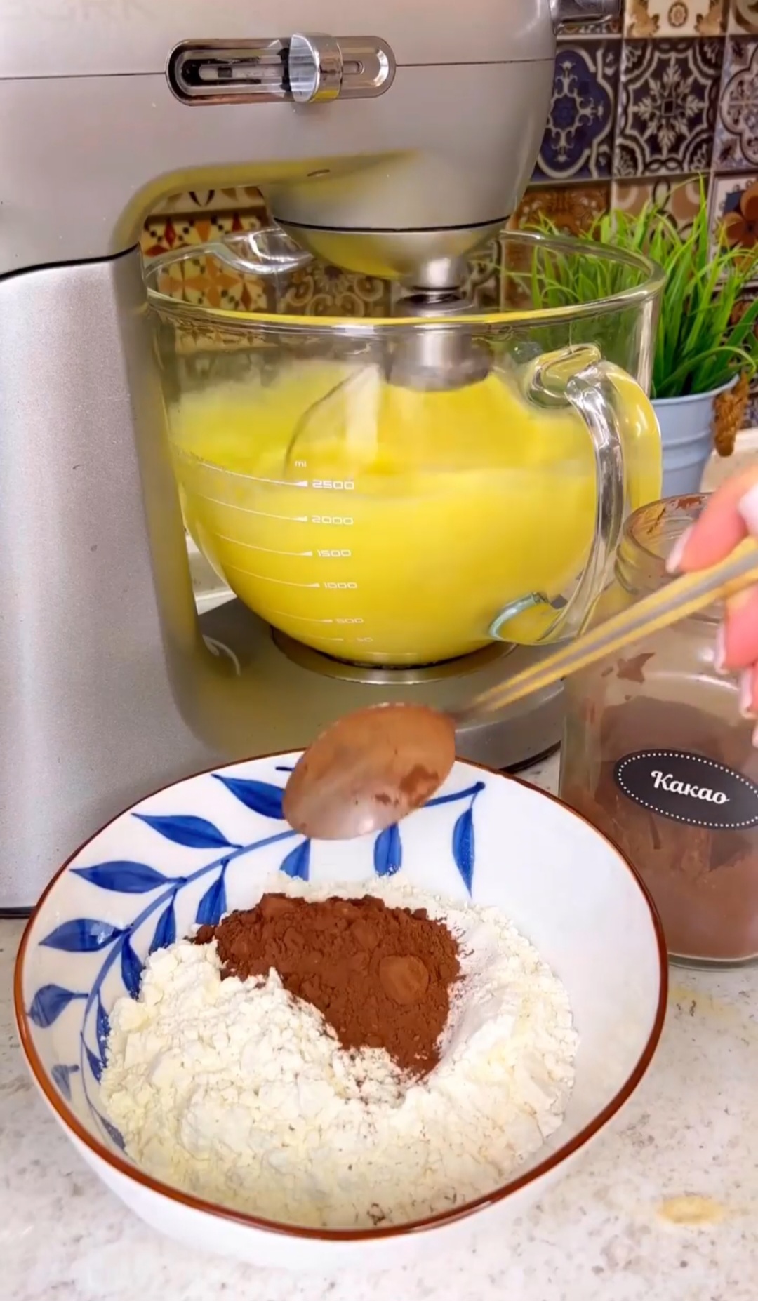 Справжня райська насолода! Неймовірно смачний торт "Баунті" - Ви повинні його спробувати!