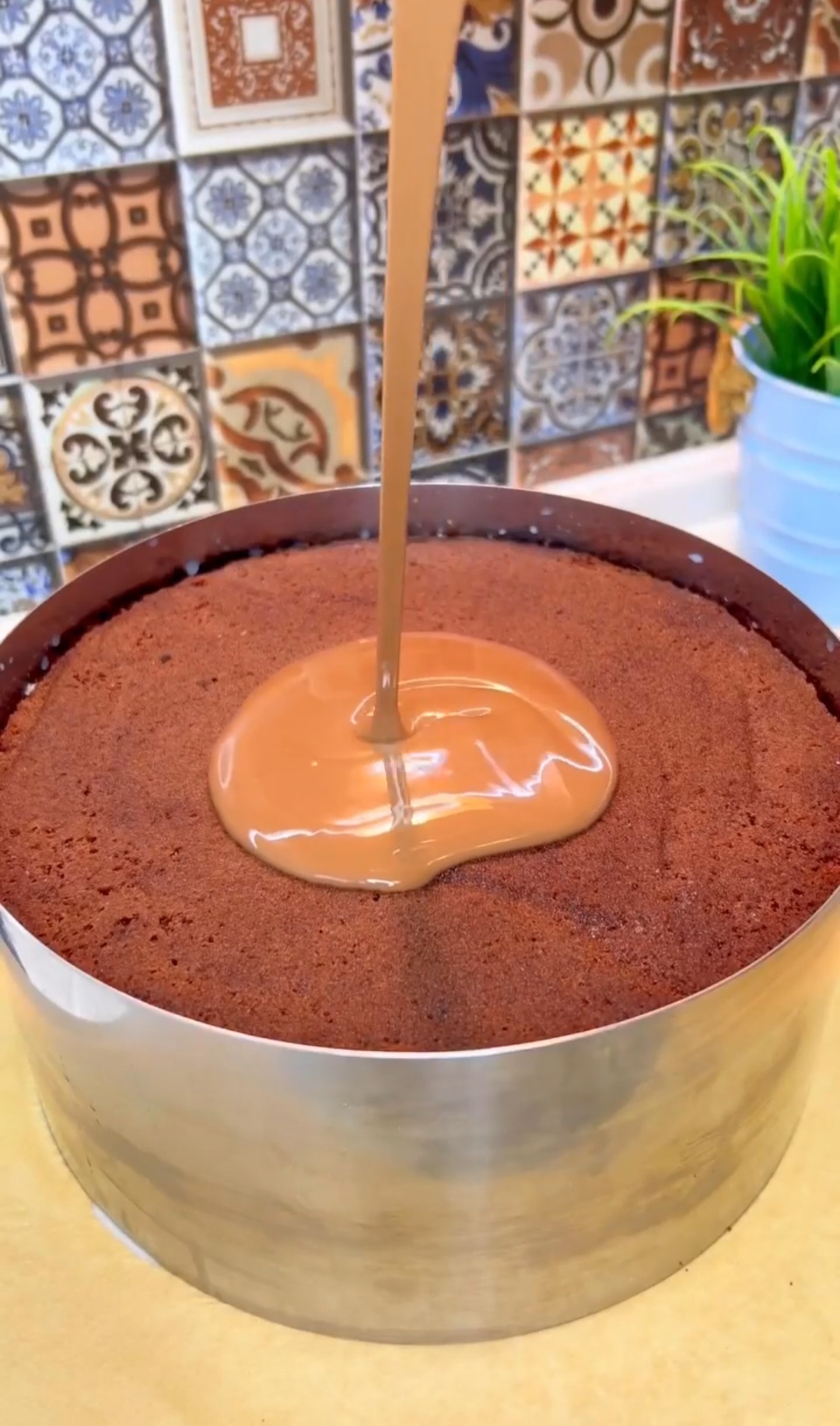 Справжня райська насолода! Неймовірно смачний торт "Баунті" - Ви повинні його спробувати!