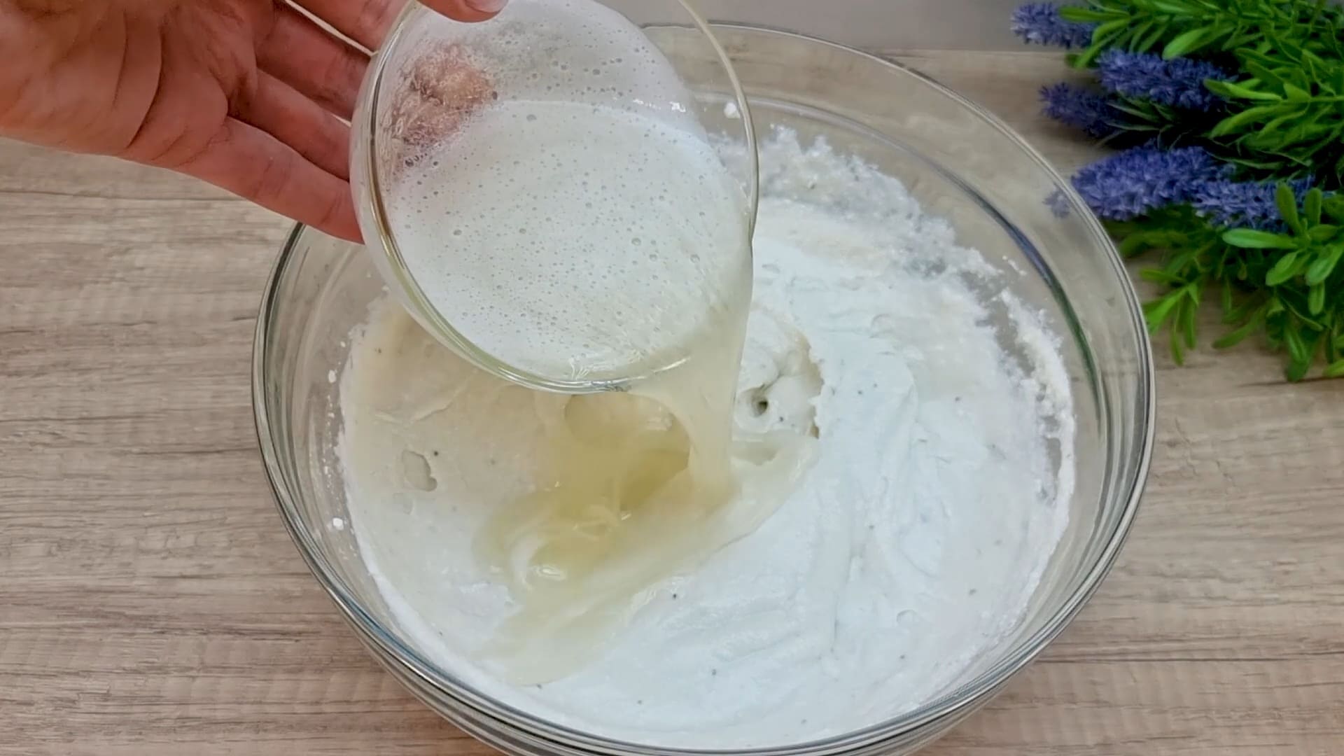 Смачний, як цукерка! Дуже простий, дієтичний та швидкий сирний десерт 12 Смачний, як цукерка! Дуже простий, дієтичний та швидкий сирний десерт