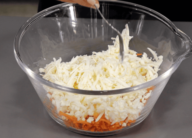 Салат «Корейський краб»: незвичайне поєднання продуктів, а смак чудовий!