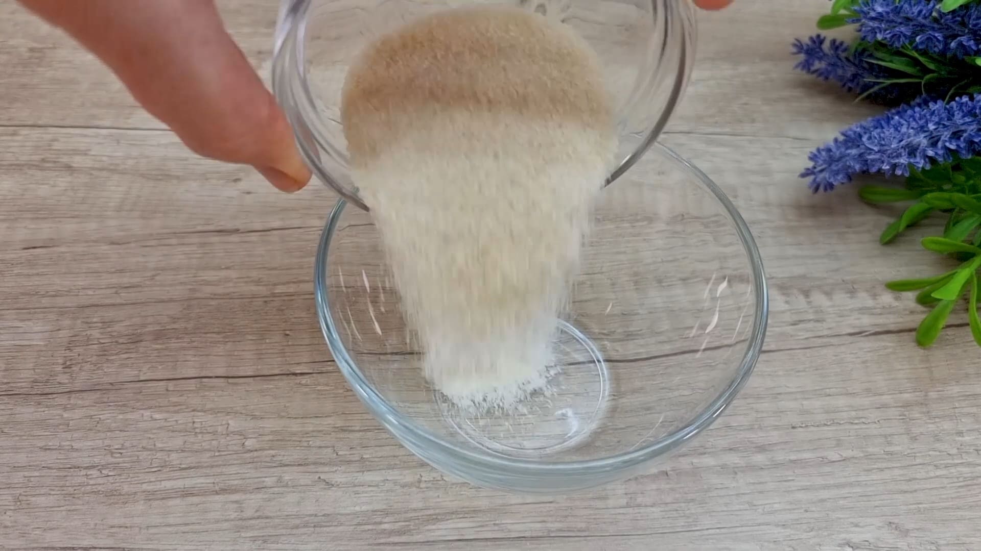 Смачний, як цукерка! Дуже простий, дієтичний та швидкий сирний десерт 9 Смачний, як цукерка! Дуже простий, дієтичний та швидкий сирний десерт