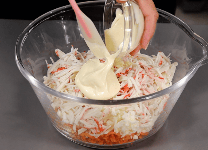 Салат «Корейський краб»: незвичайне поєднання продуктів, а смак чудовий!