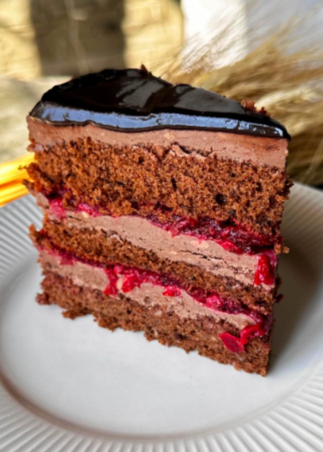 Шоколадна Прага з вишнею! Торт всіх віків, його обожнюють всі!