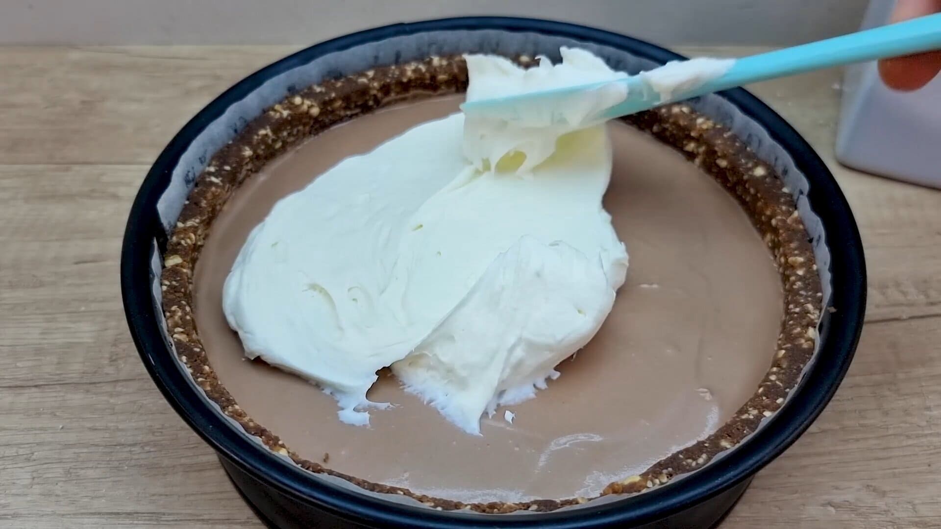 Неймовірно смачний, ніжний і простий у приготуванні! Десерт "Зимова казка" без випічки! 21 Неймовірно смачний, ніжний і простий у приготуванні! Десерт "Зимова казка" без випічки!