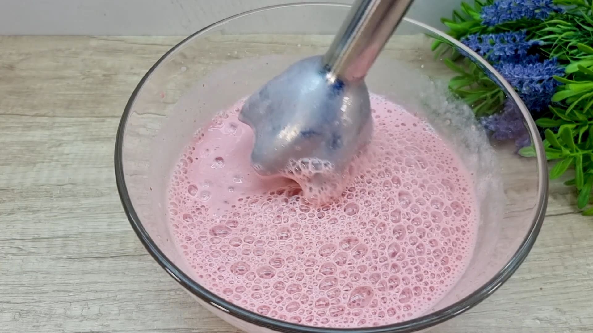 Діти його обожнюють! Смачний, корисний, освіжаючий десерт "Бабл гам"