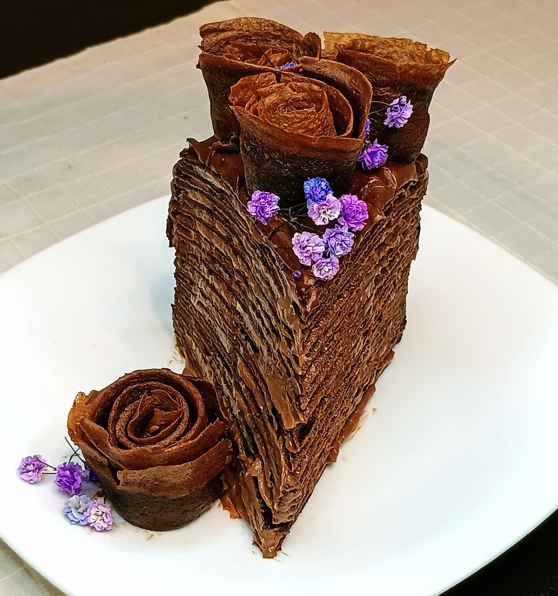 Шоколадна мрія яка шокує "смакоголіків": торт від якого тане серце!