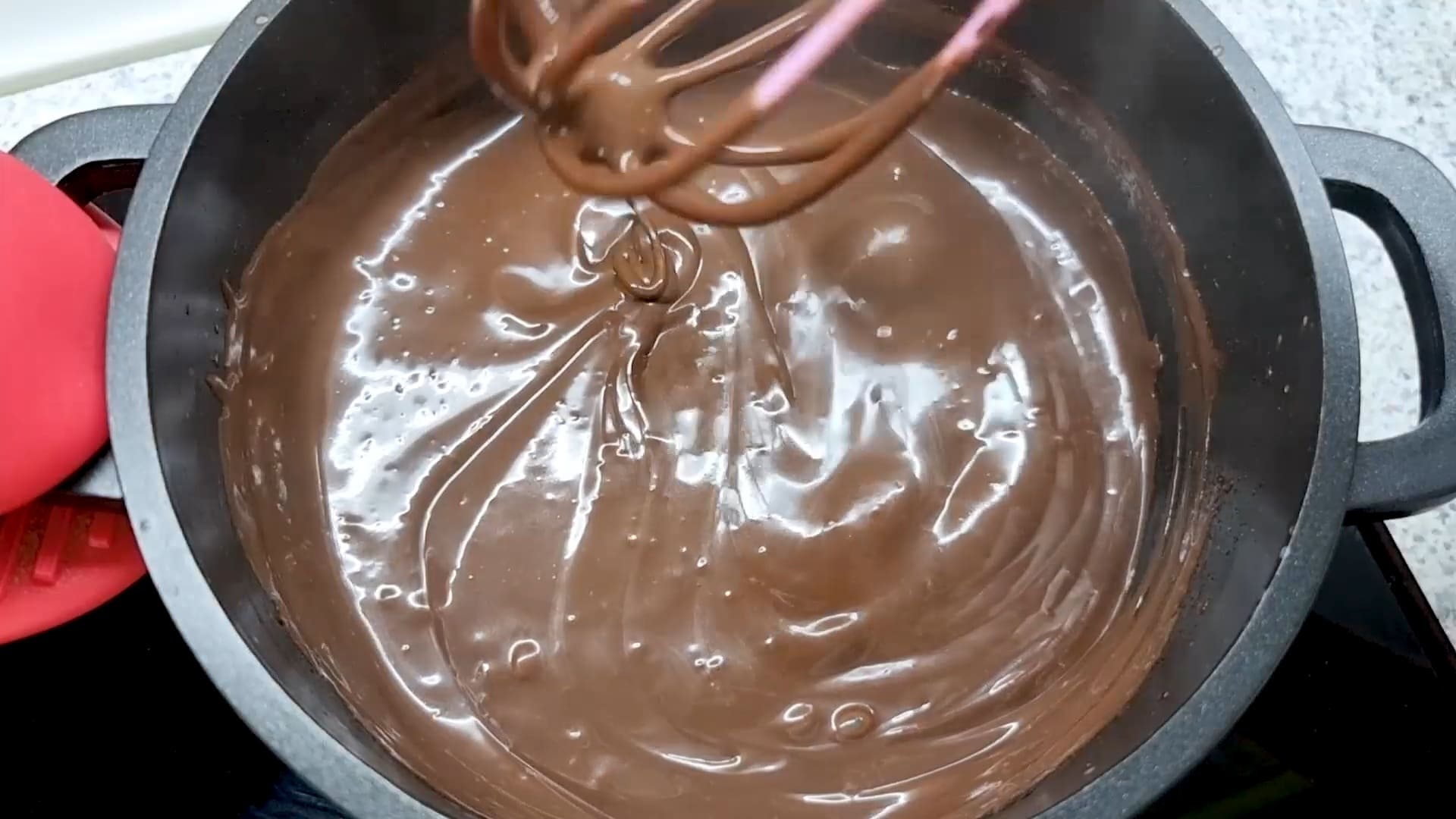 Найпростіші інгредієнти, а діти у захваті! Смачний і швидкий десерт БЕЗ яєць і желатину!