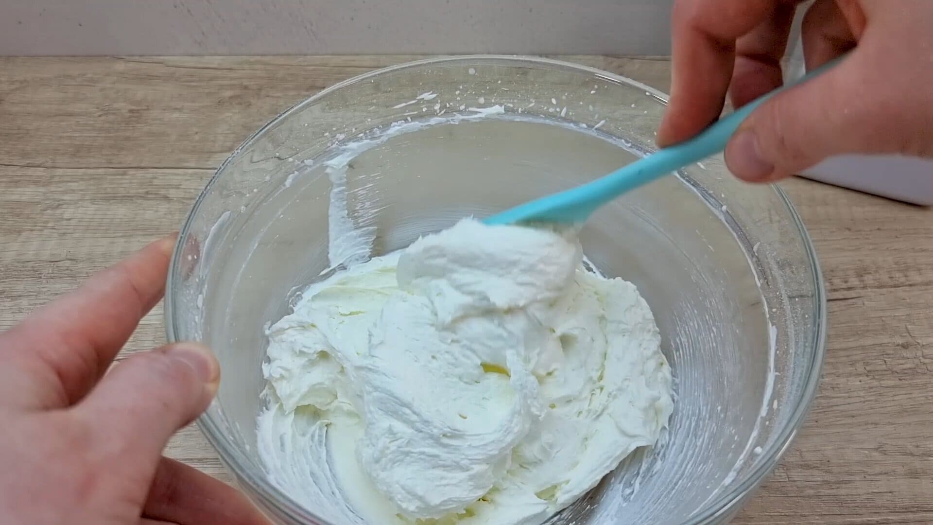 Неймовірно смачний, ніжний і простий у приготуванні! Десерт "Зимова казка" без випічки! 20 Неймовірно смачний, ніжний і простий у приготуванні! Десерт "Зимова казка" без випічки!