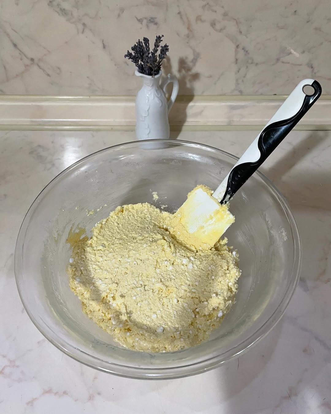 Беру 1 яйце, 250 грам борошна і отримую 38 шт. печива! Сирна випічка без пшеничного борошна