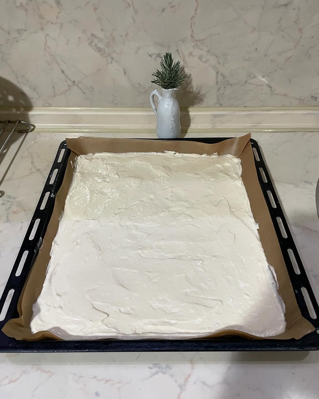 Простий рецепт БЕЗ крему! Бісквітний рулет до чаю зі смачною начинкою