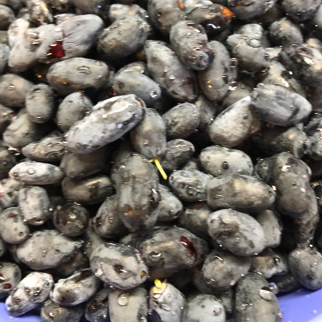 Хоч кілька баночок цієї смакоти, але я мушу закрутити! Джем з полуниці та жимолості на зиму 6 Хоч кілька баночок цієї смакоти, але я мушу закрутити! Джем з полуниці та жимолості на зиму