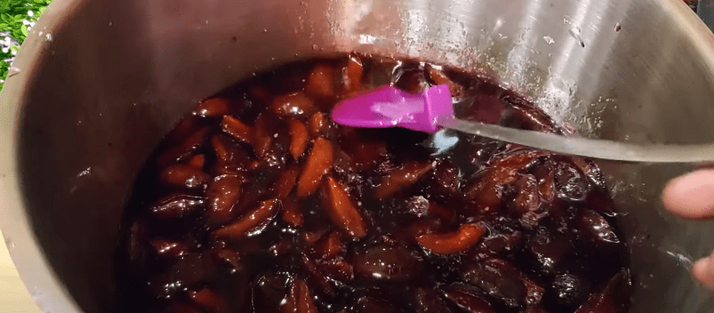 Слива у шоколаді на зиму: нереально смачне варення зі слив, тепер цукерки в минулому – це улюблені ласощі для дітей 13 168c4bb9c2f9304b332600a87dbe73a6