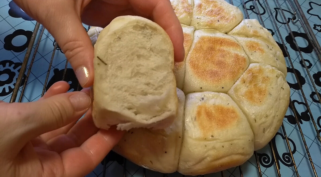 aabc34e4f9877ec4facf944fd51a2273