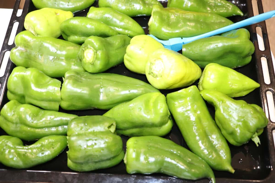 Пікантний запечений перець з часником на зиму: перевірений рецепт дуже смачної заготовки без стерилізації 11 51e745b6f6669a23f2d7b90fa76bae4c