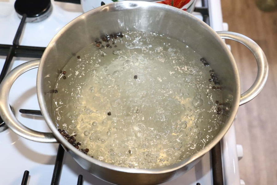 Пікантний запечений перець з часником на зиму: перевірений рецепт дуже смачної заготовки без стерилізації 13 84dfa2f188780a906eebefe154f00128