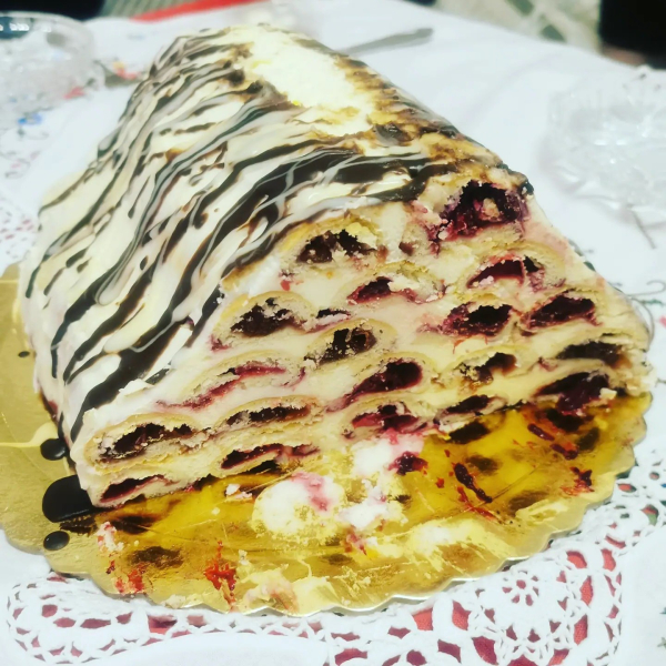 Торт “Монастирська хата” з вишнями і сметанним кремом – улюблена випічка всіх часів 5 666bd1477e79a6e1ca705f2ba39e4522