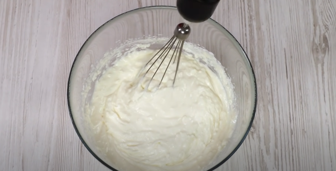 Найкращий рецепт: Пляцок «Медова Вишня». Шоколадний бісквіт, мед та вишня 20 db8eaf5dcd2fa042e215dce7215a57e2