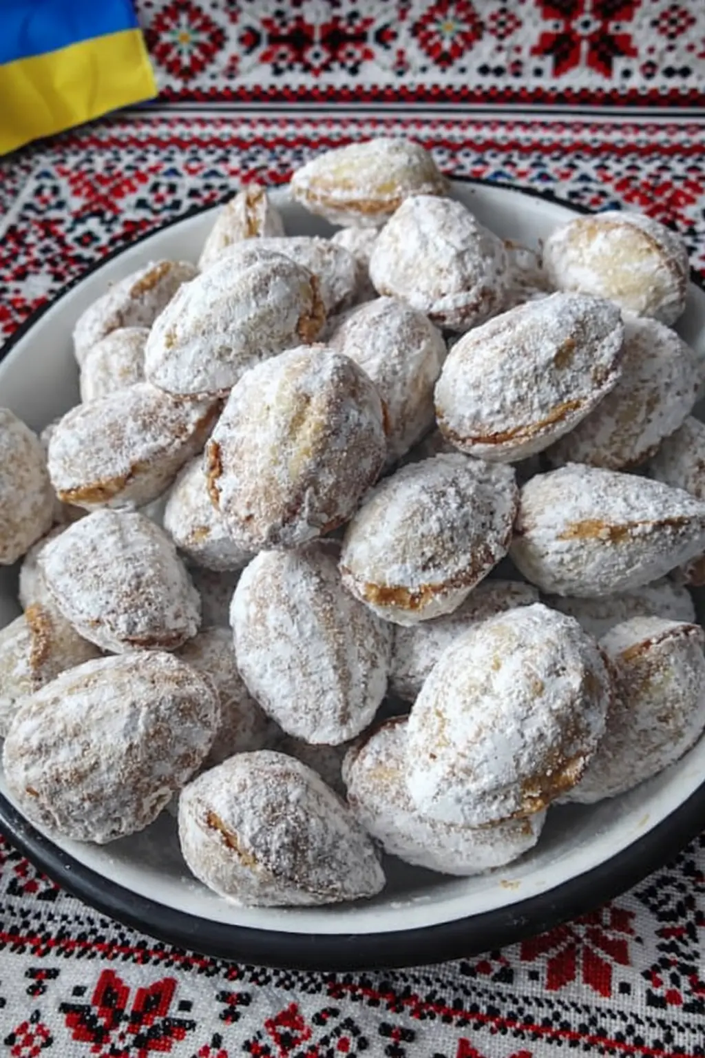 Горішки зі смаком дитинства: найніжніший рецепт, що тане в роті 3 Горішки зі смаком дитинства: найніжніший рецепт, що тане в роті